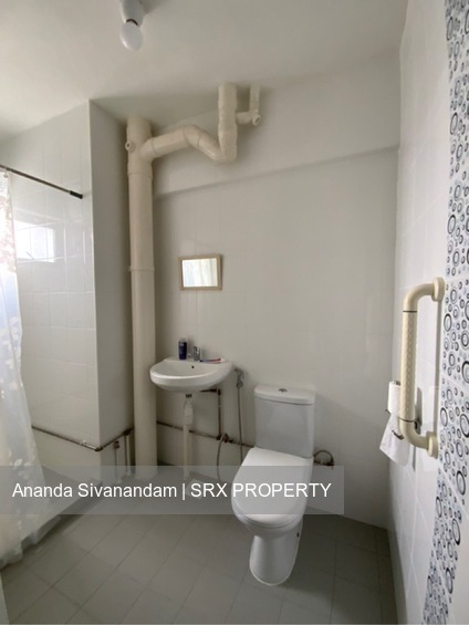 Blk 533 Hougang Avenue 6 (Hougang), HDB Executive #533546791